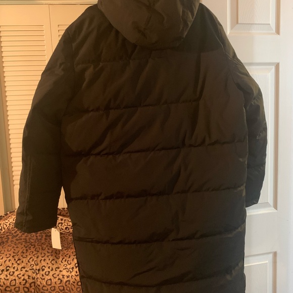 DKNY BLACK MALE PARKER COAT. - Picture 8 of 9